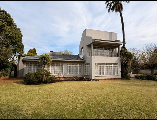 4 BEDROOM HOUSE FOR SALE IN THREE RIVERS EAST
